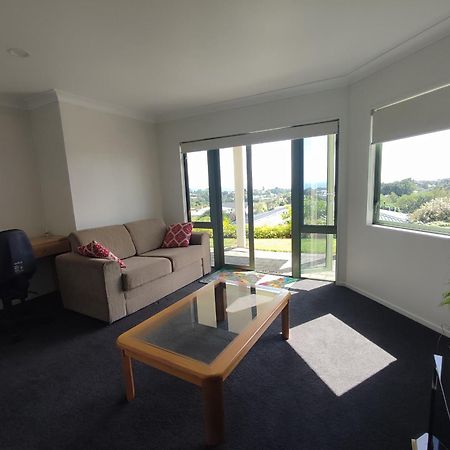 Villa Panoramic Vista On Burns à New Plymouth Extérieur photo